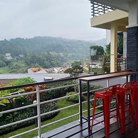 Villa Keluarga Syariah Resor Dago Pakar Bandung - View Bukit Εξωτερικό φωτογραφία